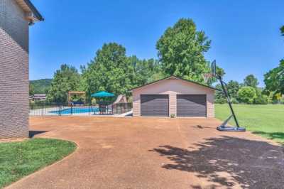 Home For Sale in Arrington, Tennessee