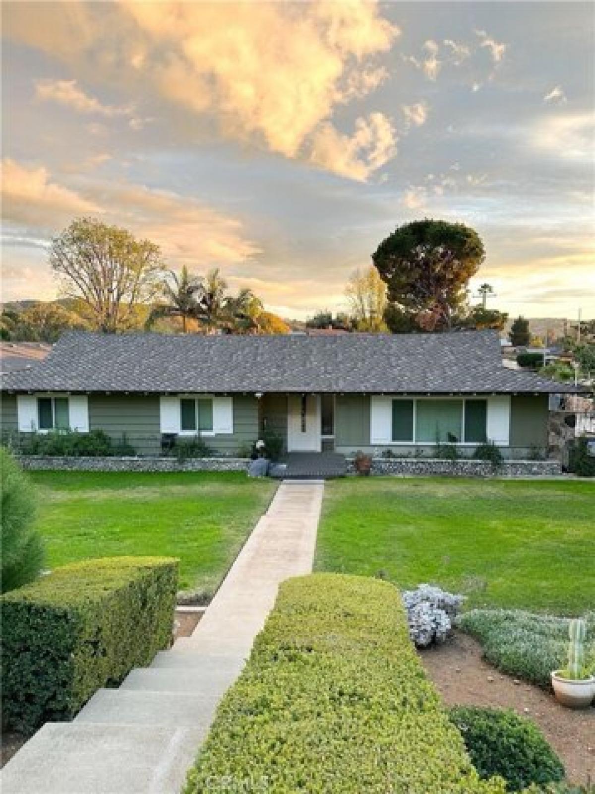 Picture of Home For Sale in Covina, California, United States