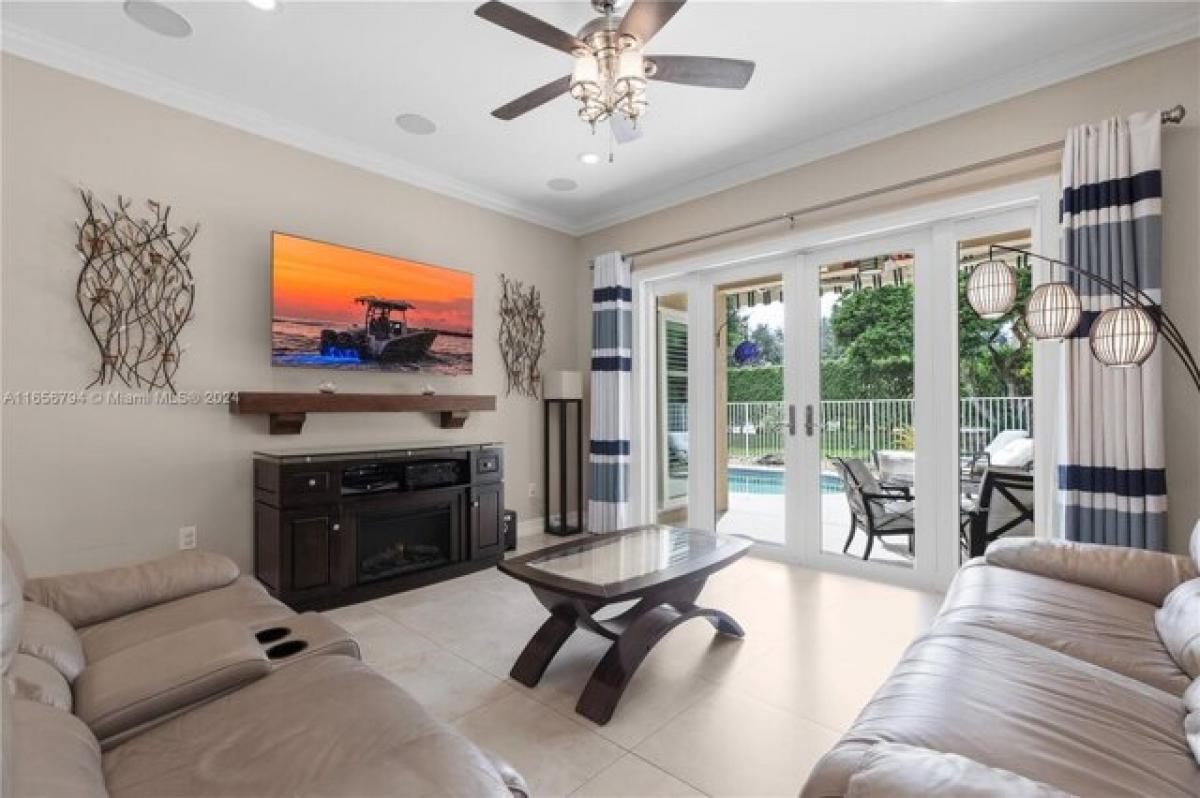 Picture of Home For Sale in Weston, Florida, United States