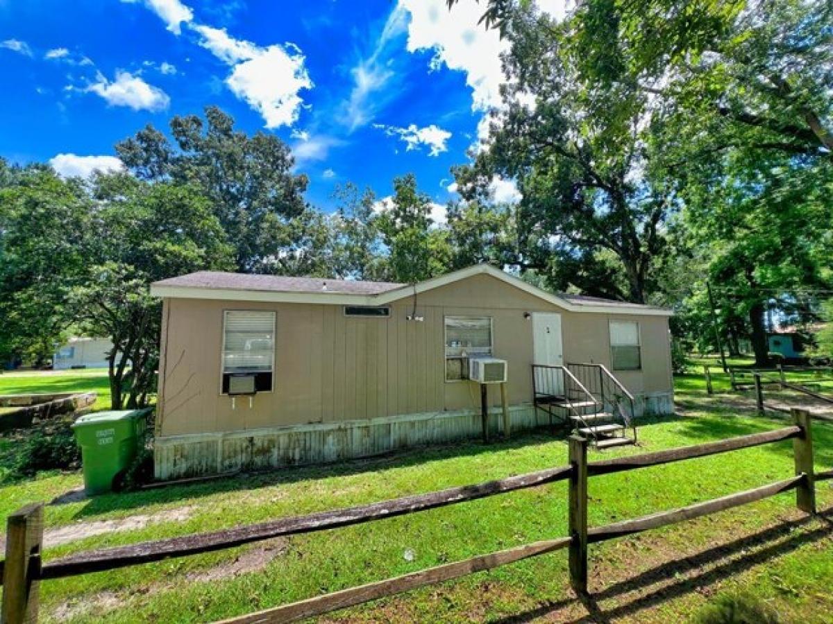 Picture of Home For Sale in Moultrie, Georgia, United States