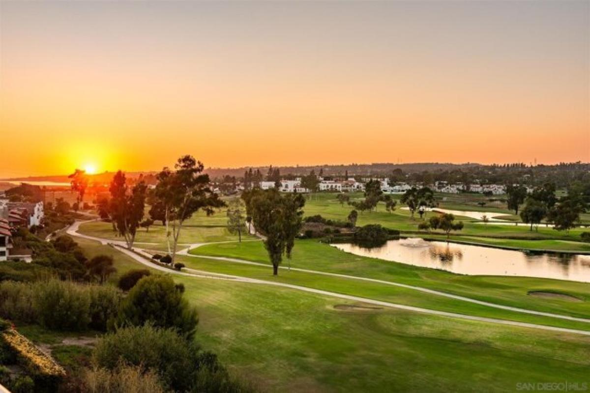 Picture of Home For Sale in Carlsbad, California, United States