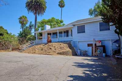 Home For Sale in Vista, California