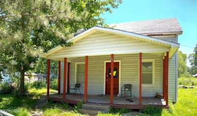 Home For Sale in Sheldon, Missouri