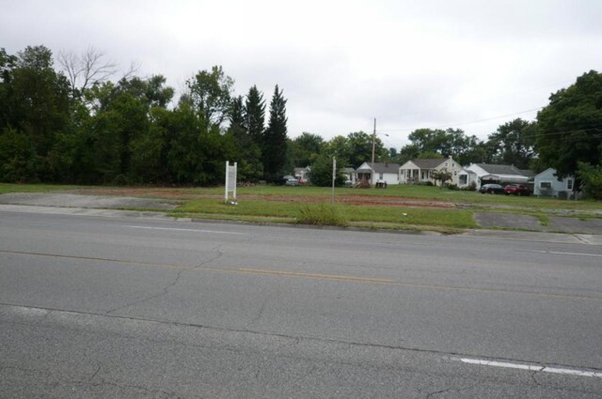 Picture of Residential Land For Sale in Salem, Virginia, United States