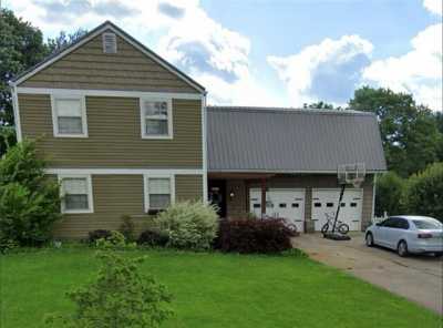 Home For Sale in Beaver Falls, Pennsylvania