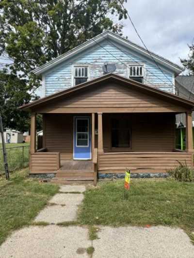 Home For Sale in Muskegon, Michigan