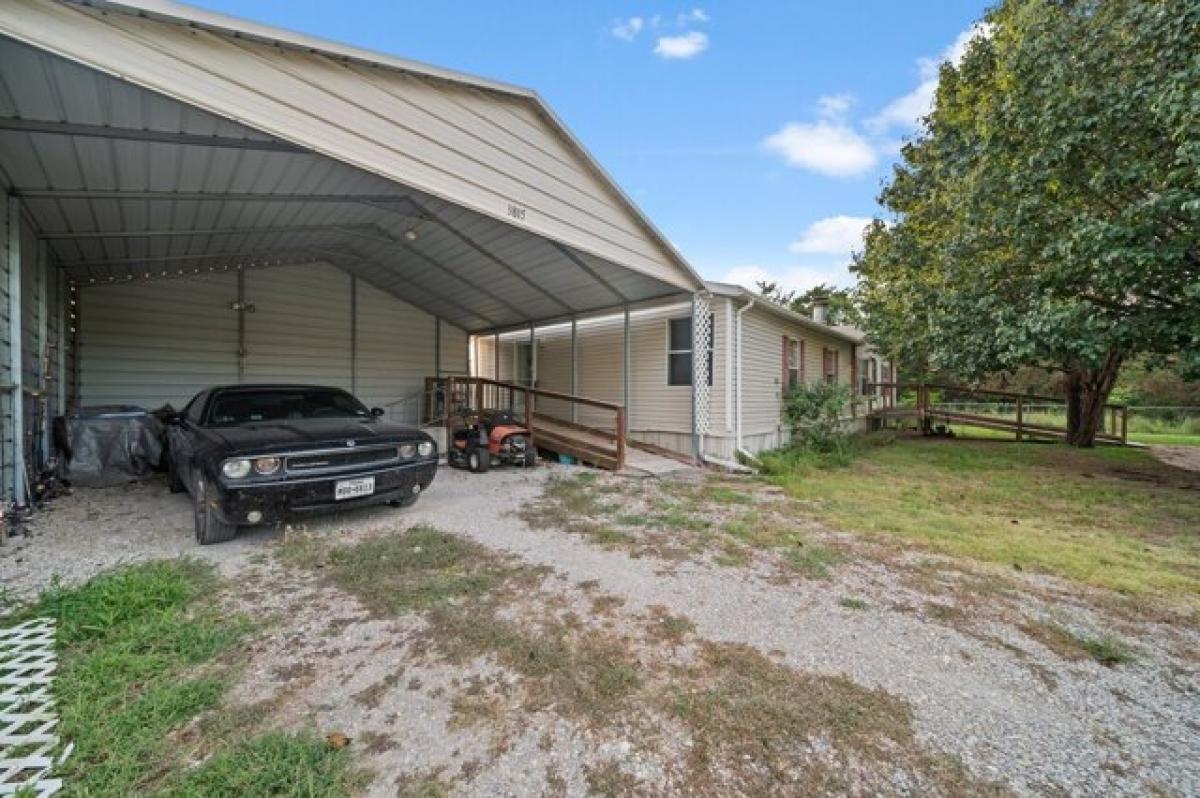 Picture of Home For Sale in Purdon, Texas, United States