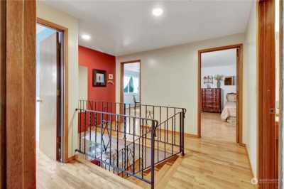 Home For Sale in Shoreline, Washington