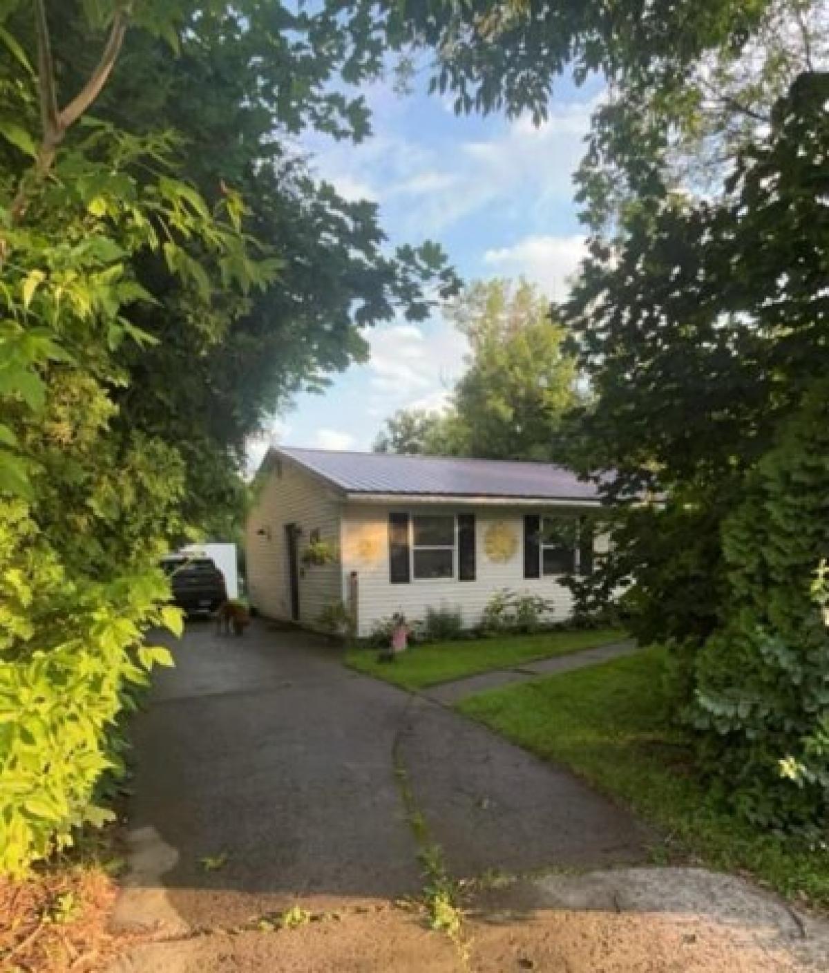 Picture of Home For Sale in Massena, New York, United States