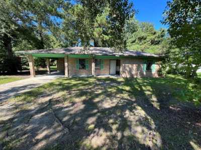 Home For Sale in Picayune, Mississippi