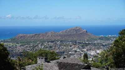 Home For Sale in Honolulu, Hawaii