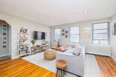 Apartment For Rent in Rockville Centre, New York