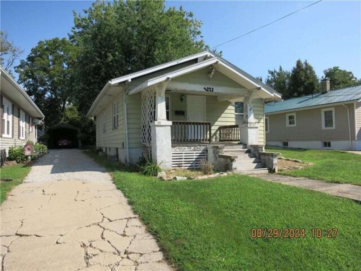 Picture of Home For Sale in Chillicothe, Missouri, United States