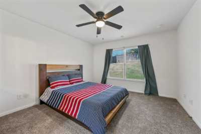 Home For Sale in Newark, Texas