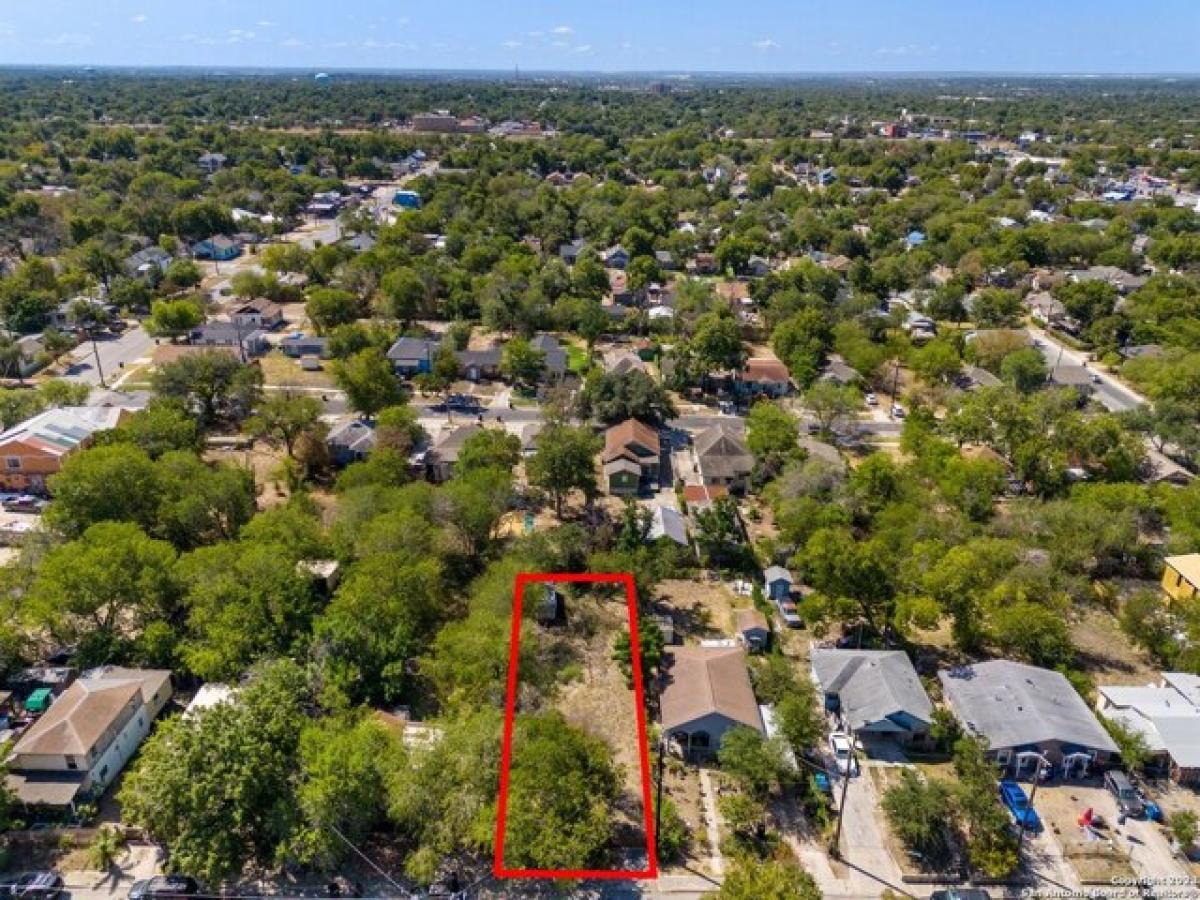 Picture of Residential Land For Sale in San Antonio, Texas, United States