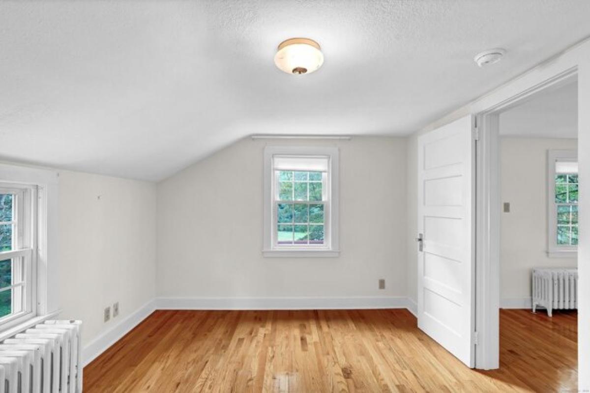 Picture of Home For Rent in Simsbury, Connecticut, United States