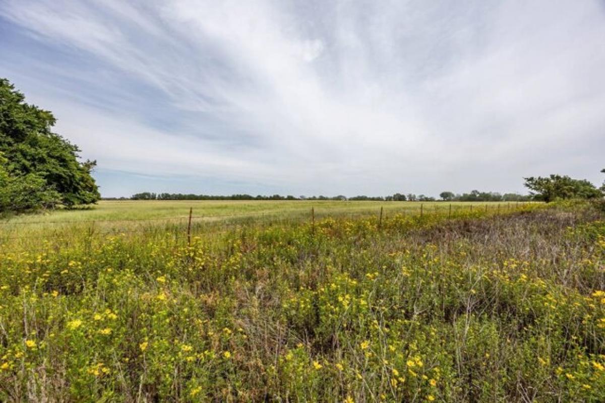 Picture of Residential Land For Rent in Cherryvale, Kansas, United States