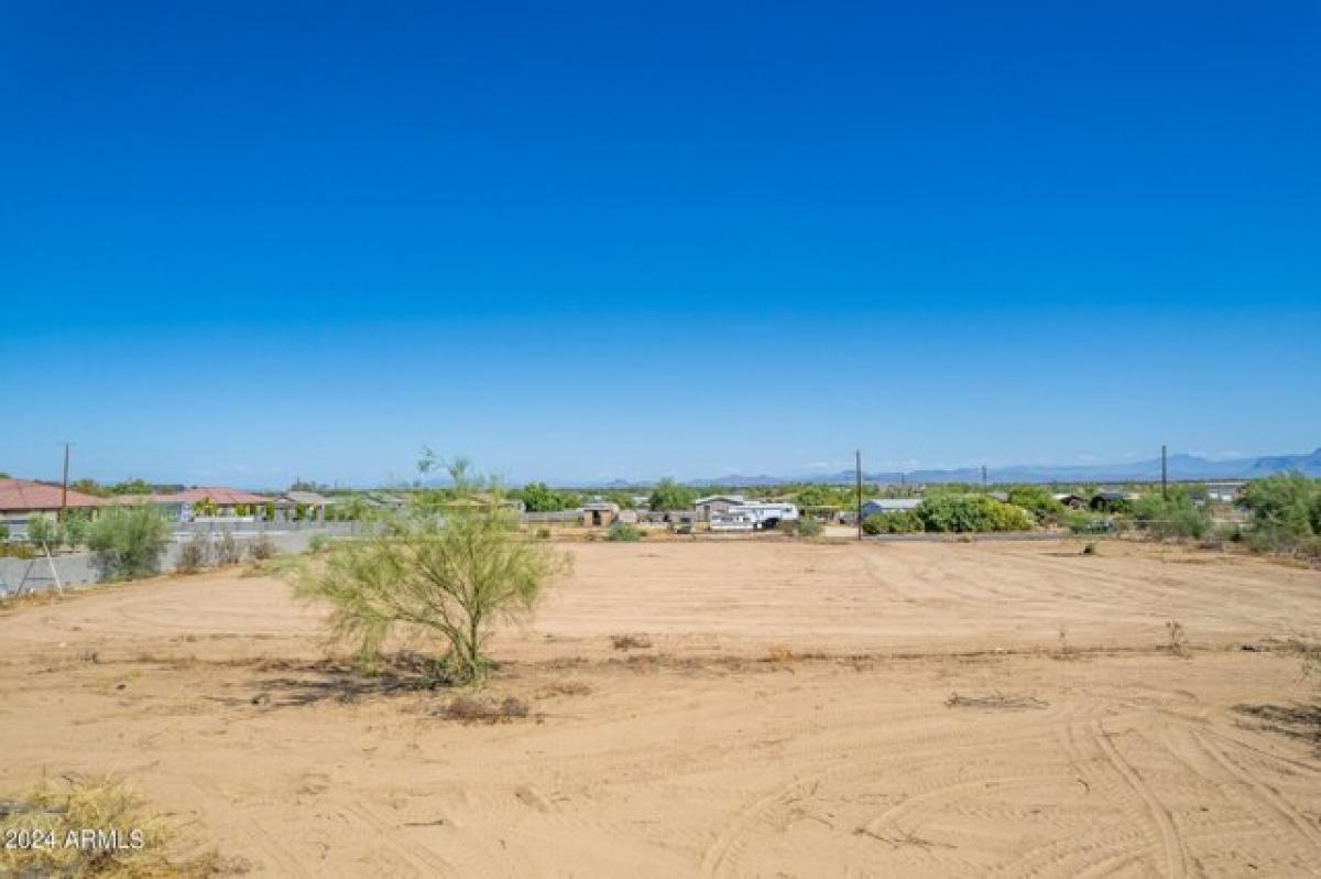 Picture of Residential Land For Sale in Queen Creek, Arizona, United States