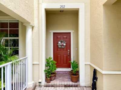 Home For Sale in Jupiter, Florida