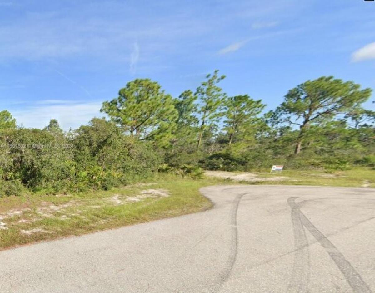 Picture of Residential Land For Sale in Sebring, Florida, United States