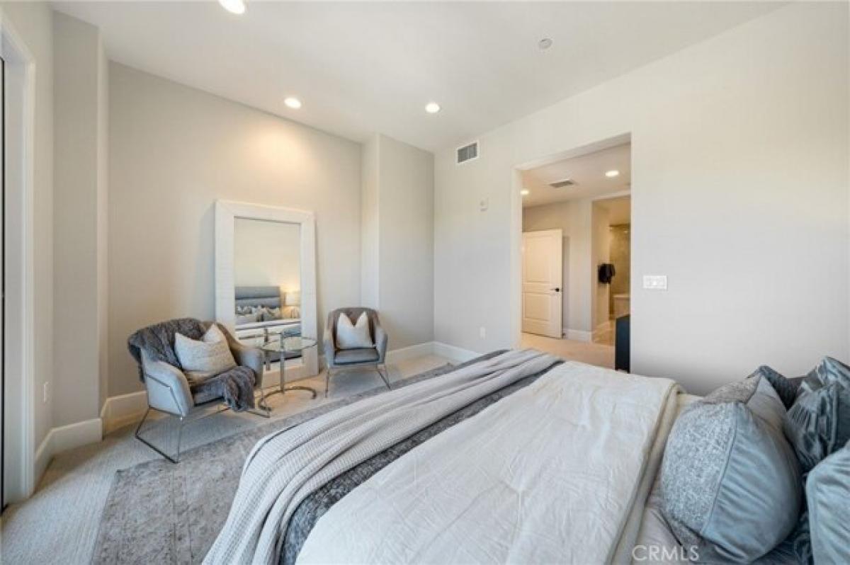 Picture of Home For Rent in Calabasas, California, United States