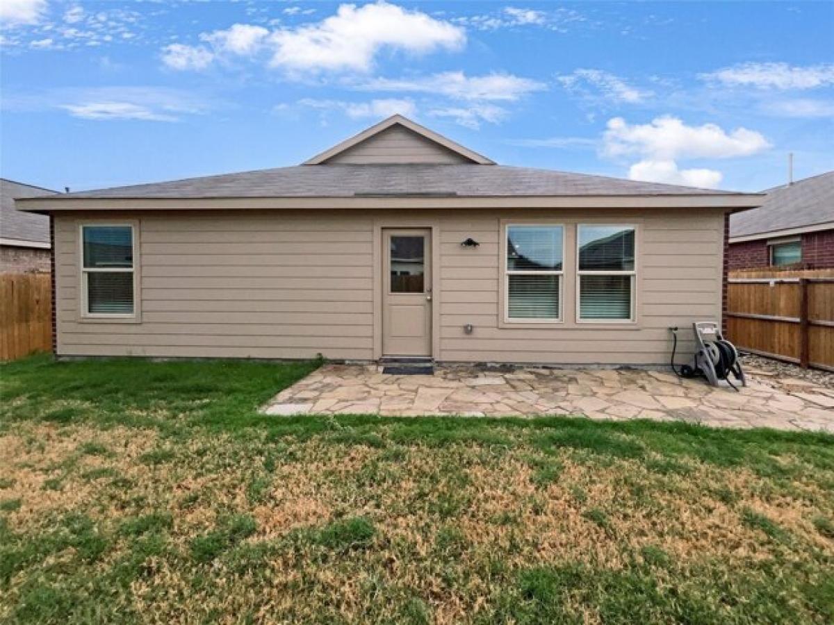 Picture of Home For Sale in Hutchins, Texas, United States