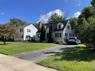 Home For Rent in West Hartford, Connecticut