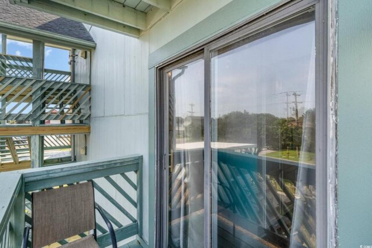 Picture of Home For Sale in North Myrtle Beach, South Carolina, United States