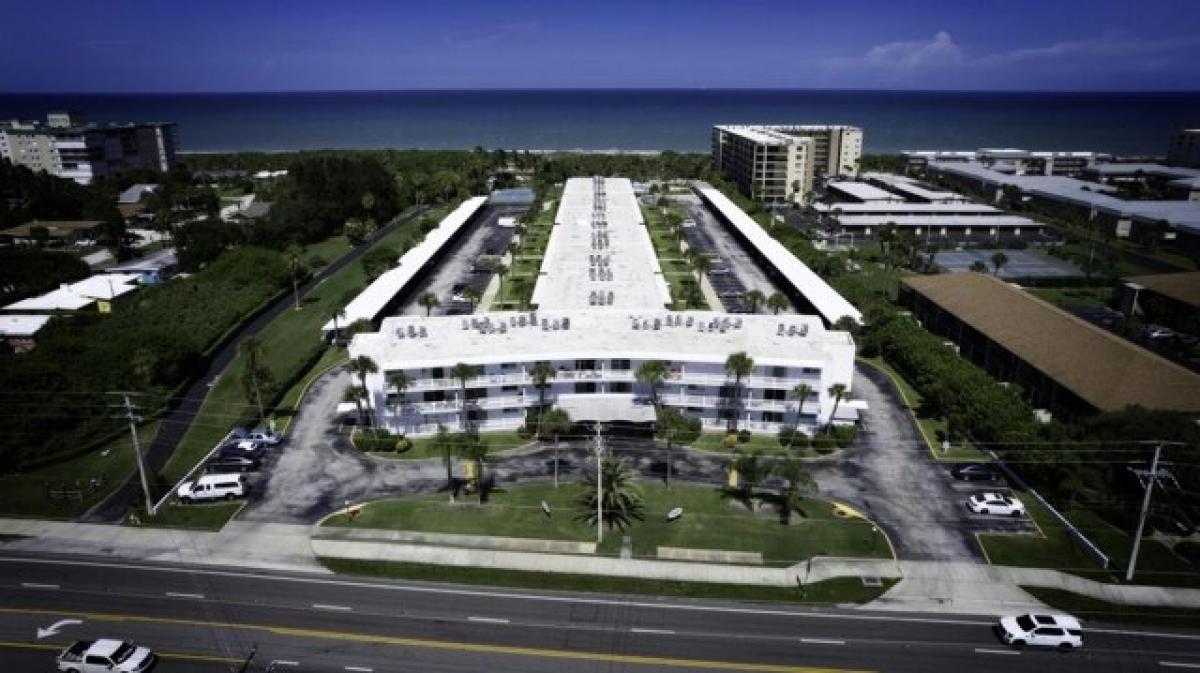 Picture of Home For Sale in Cocoa Beach, Florida, United States