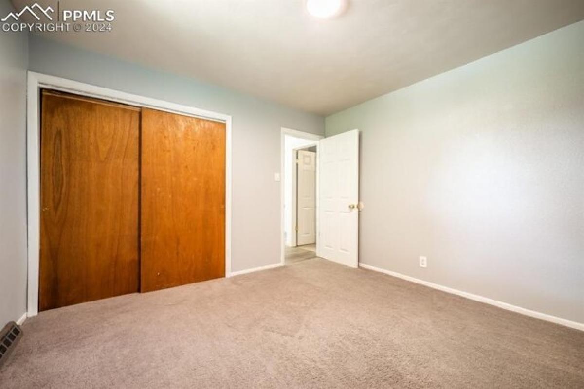 Picture of Home For Sale in Pueblo, Colorado, United States