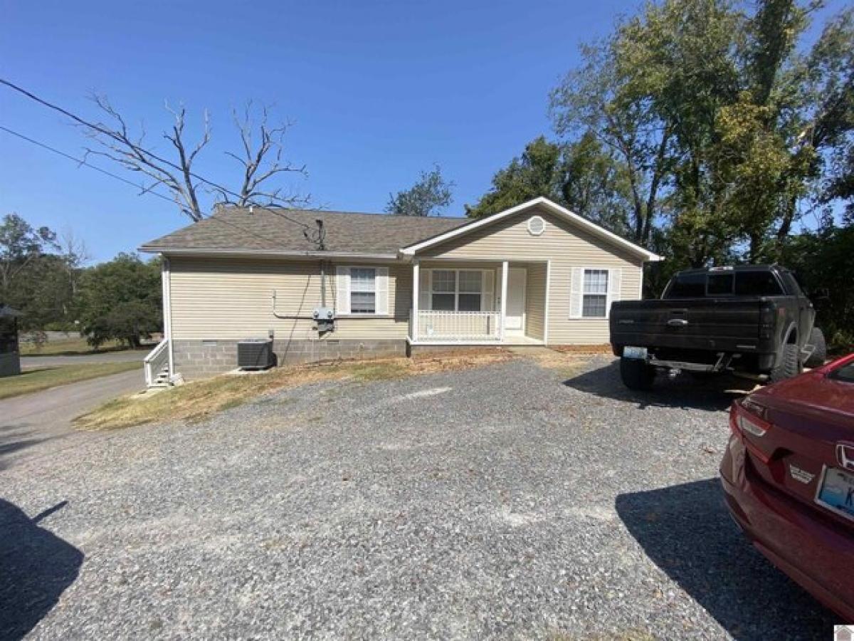 Picture of Home For Sale in Cadiz, Kentucky, United States