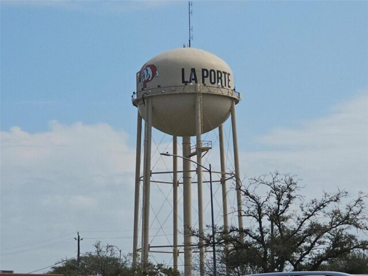 Picture of Residential Land For Sale in La Porte, Texas, United States