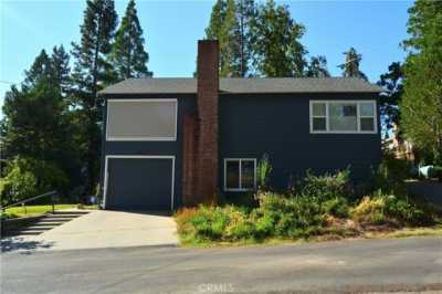 Home For Sale in Bass Lake, California