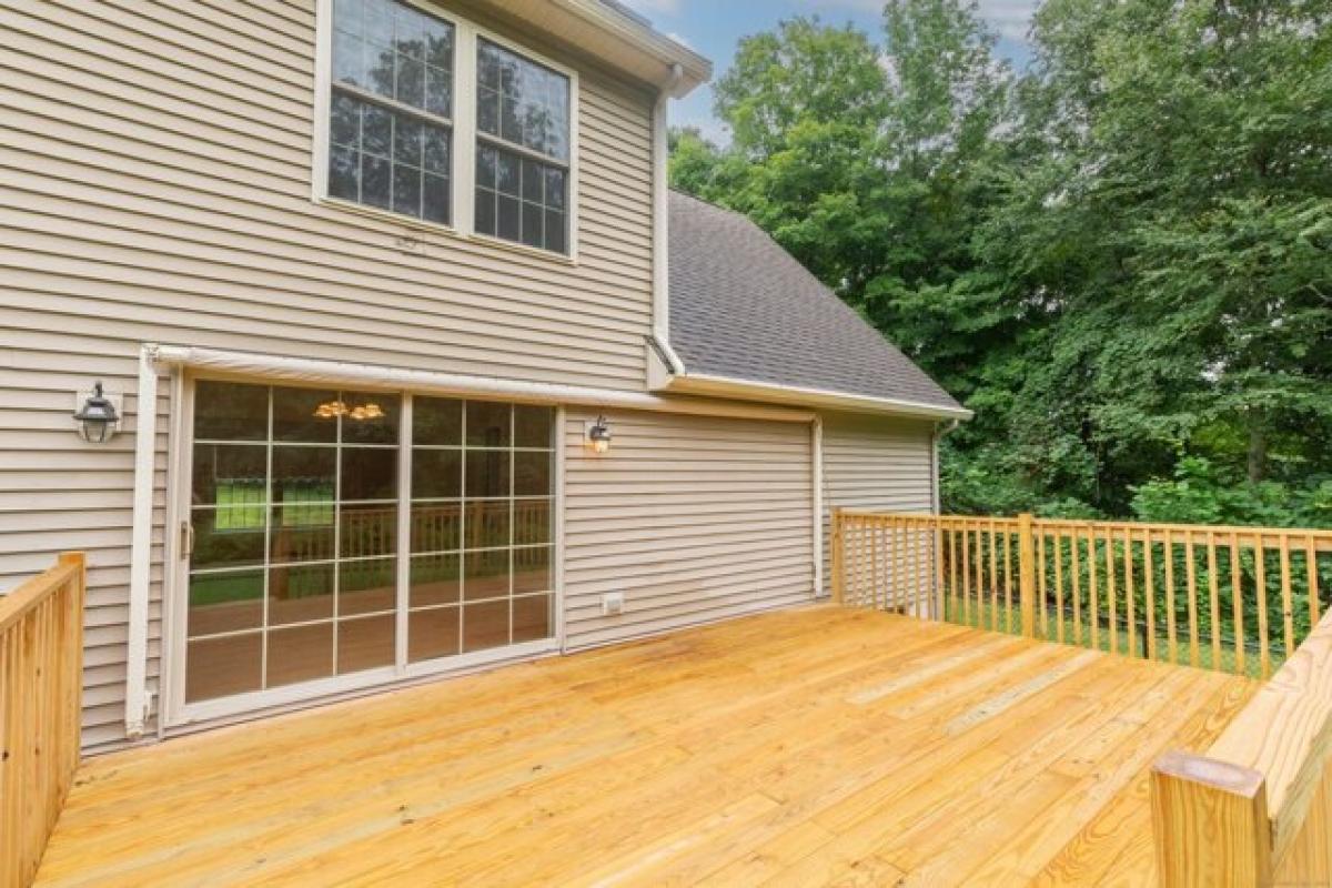 Picture of Home For Sale in Lisbon, Connecticut, United States