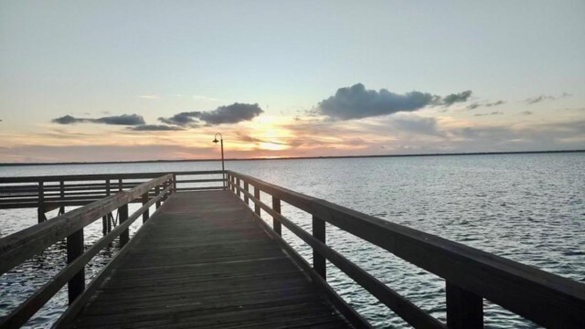 Picture of Home For Sale in Indian Lake Estates, Florida, United States