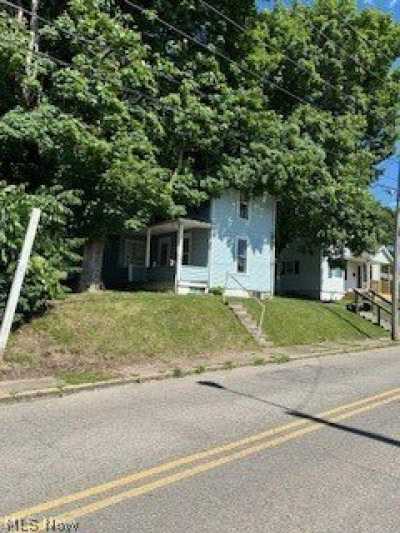 Home For Sale in Crooksville, Ohio