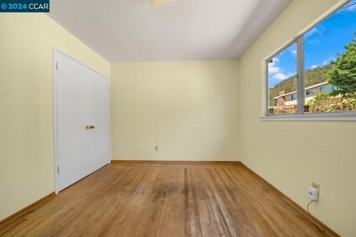 Picture of Home For Sale in El Cerrito, California, United States