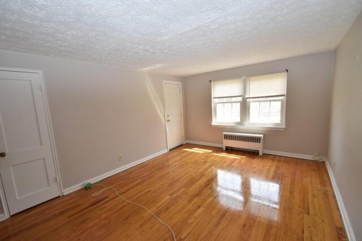 Picture of Home For Rent in West Hartford, Connecticut, United States