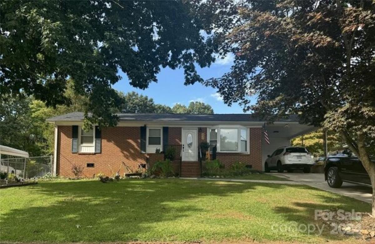 Picture of Home For Sale in Bessemer City, North Carolina, United States