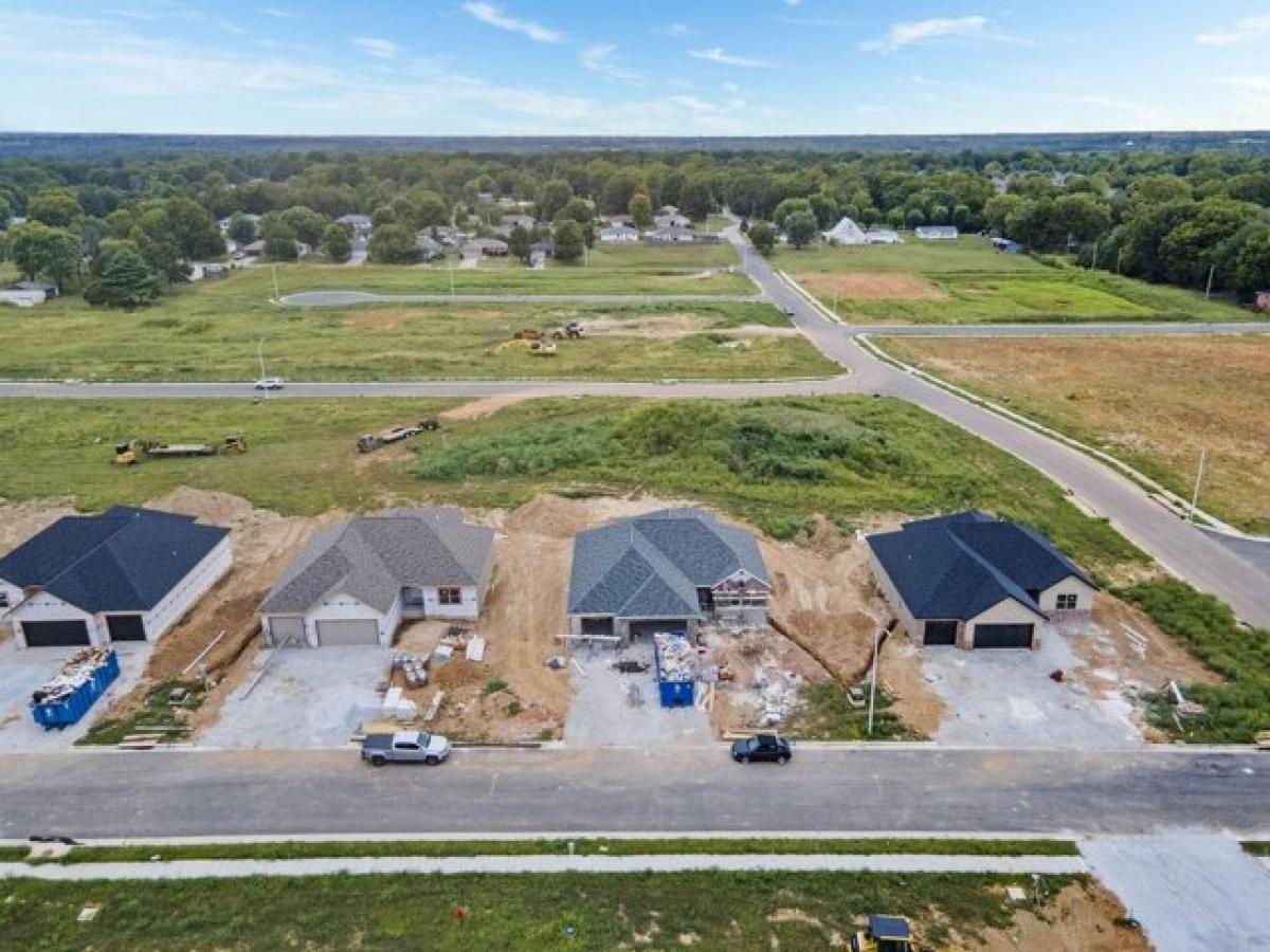 Picture of Home For Sale in Battlefield, Missouri, United States