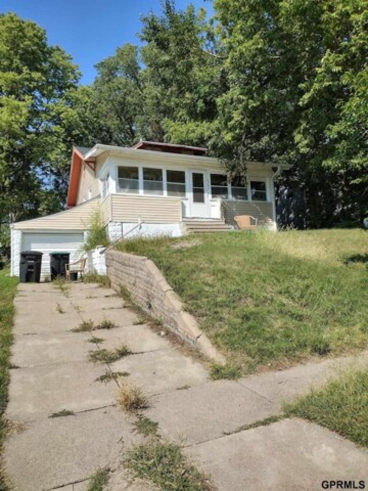 Picture of Home For Sale in Omaha, Nebraska, United States