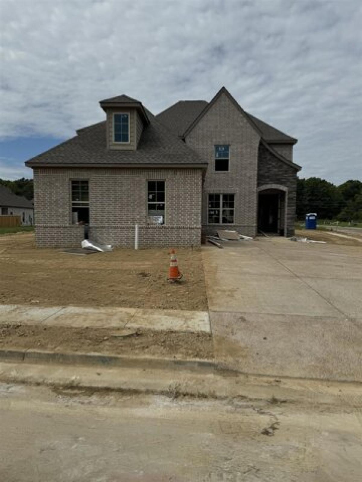 Picture of Home For Sale in Cordova, Tennessee, United States