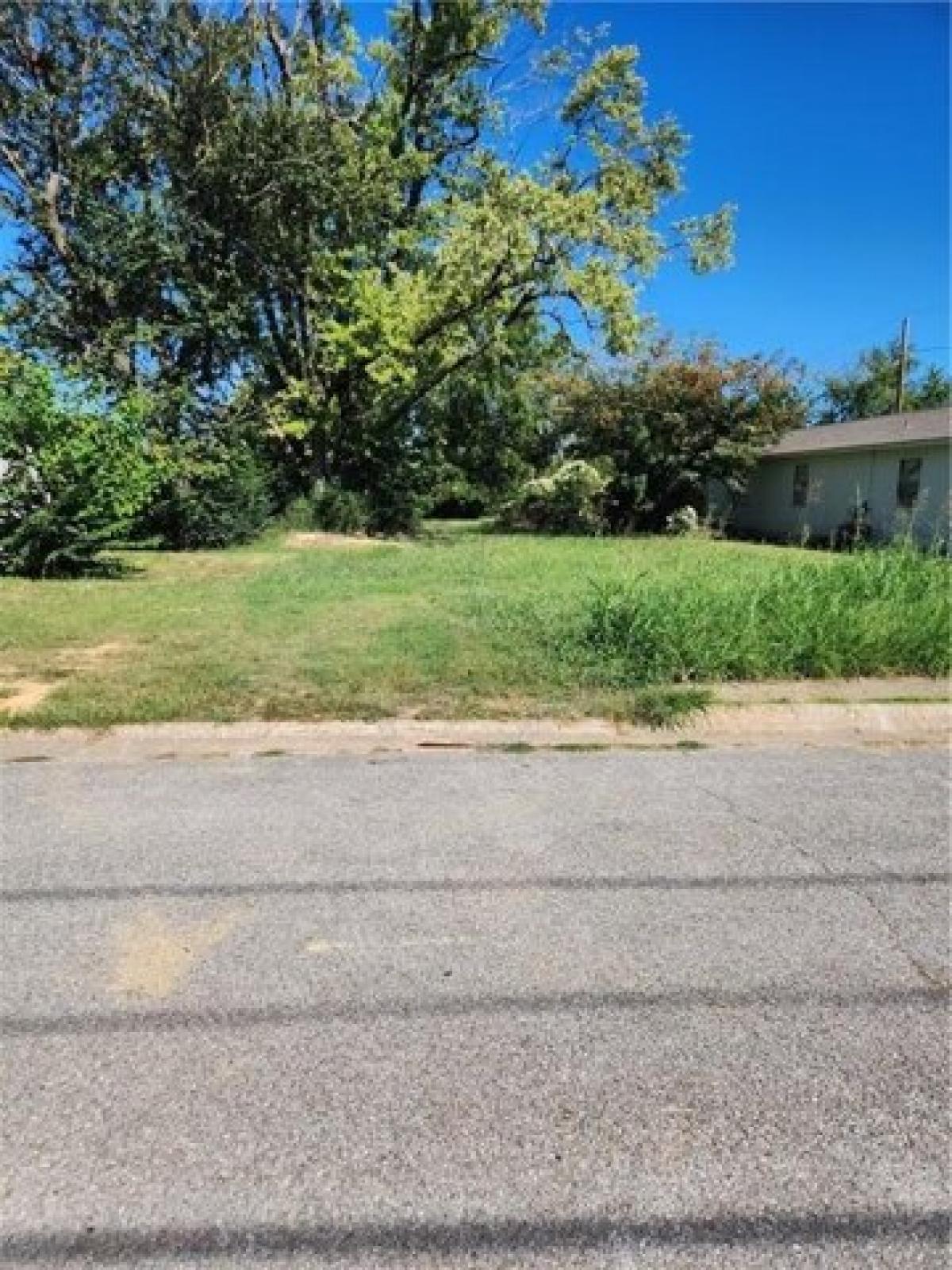 Picture of Residential Land For Sale in Springdale, Arkansas, United States