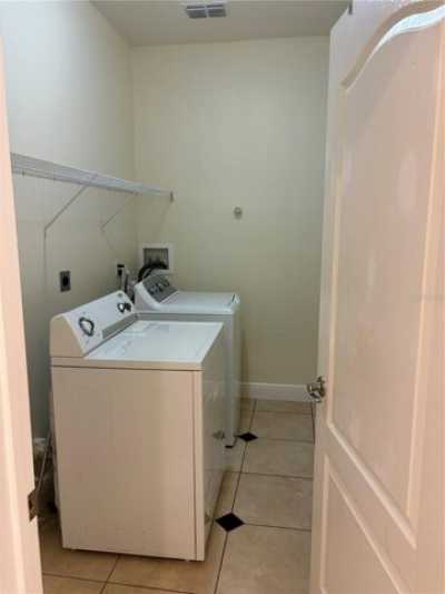 Home For Rent in Debary, Florida