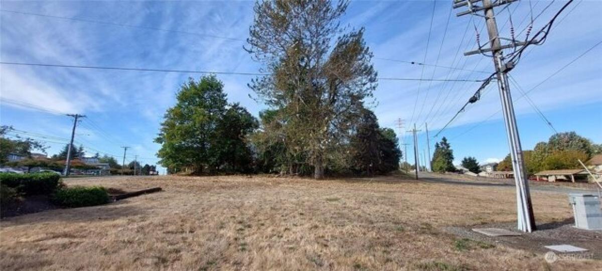 Picture of Residential Land For Sale in Tacoma, Washington, United States