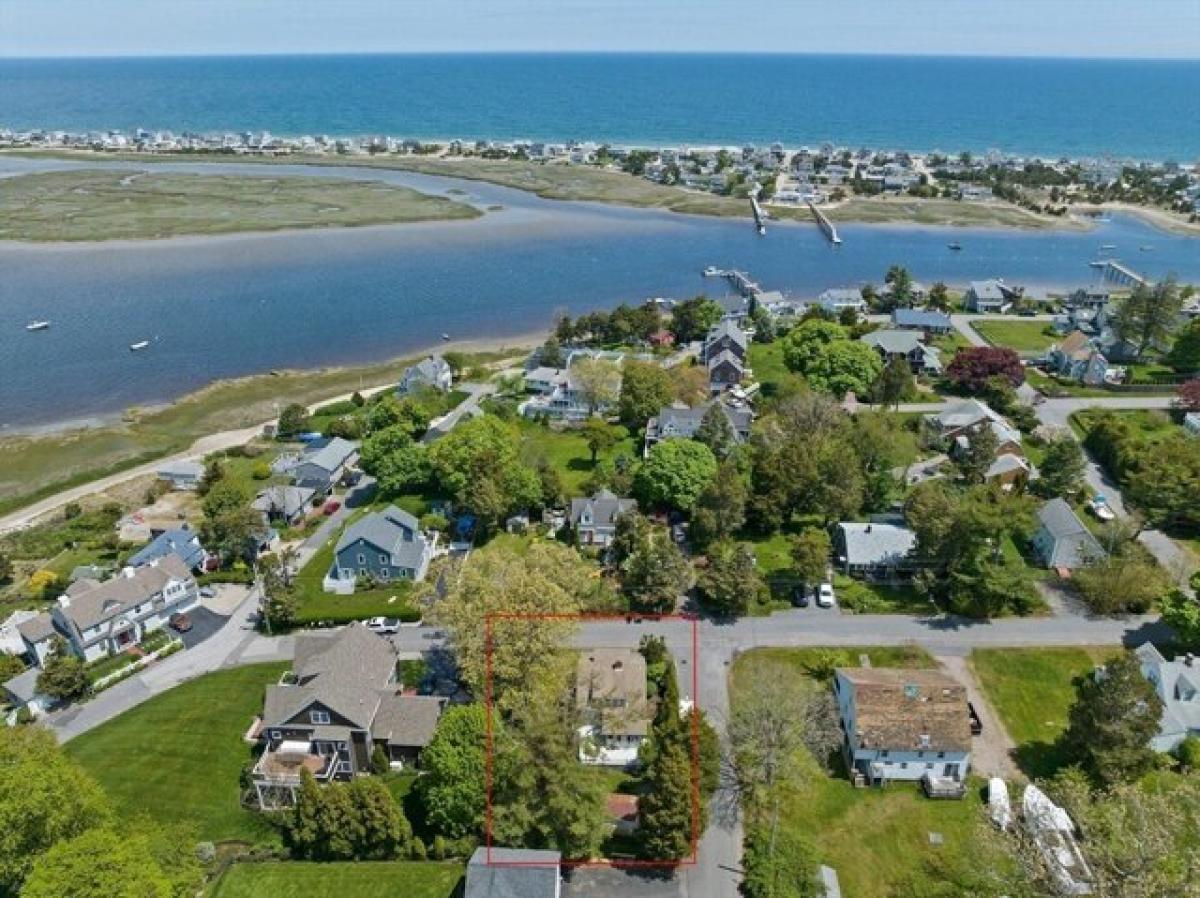 Picture of Home For Sale in Marshfield, Massachusetts, United States