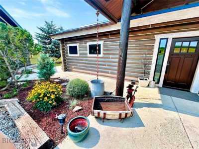 Home For Sale in Manhattan, Montana