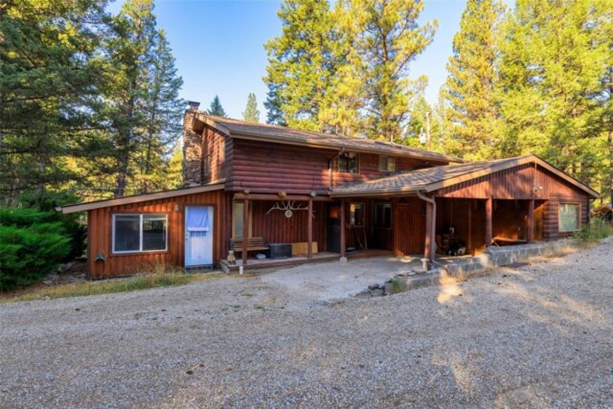 Picture of Home For Sale in Darby, Montana, United States