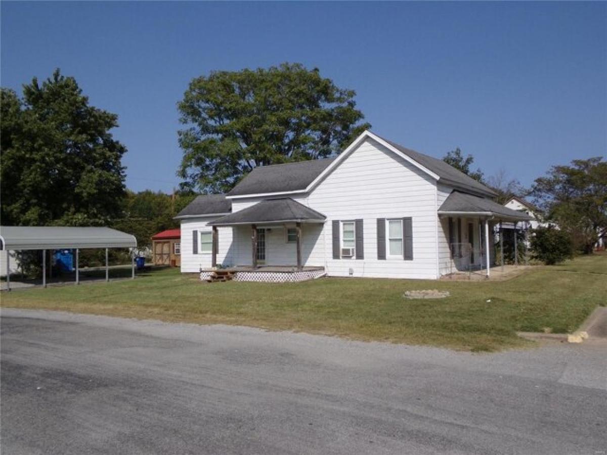 Picture of Home For Sale in Percy, Illinois, United States