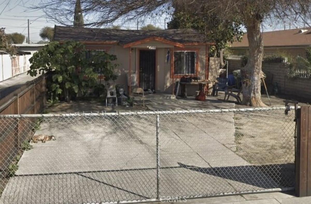 Picture of Home For Sale in Compton, California, United States